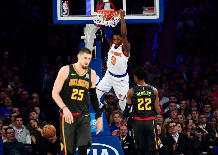 包含NBA季后赛赛程吃紧,巴塞罗那国际比赛日调整名单,引发热议,控场能力受关注的词条 包含NBA季后赛赛程吃紧,巴塞罗那国际比赛日调整名单,引发热议,控场能力受关注的词条